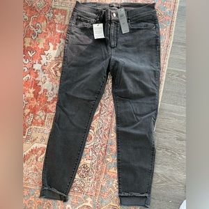 Ann Taylor Petite, “The Skinny” Jeans, NWT - Size 8P